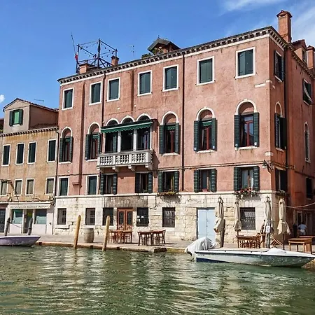 Guest house Bbtiepolo 2*